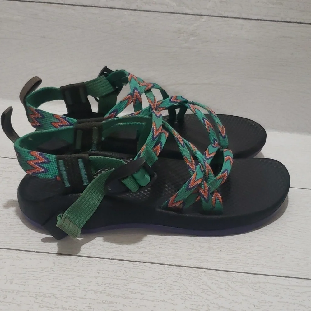 Chaco 4 green and orange straps youth sandals